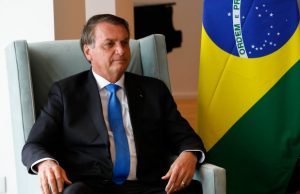 Bolsonaro critica governadores do Nordeste e promete “um dos combustíveis mais baratos do mundo”