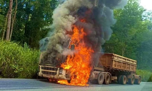 483298439028432908f9sd8fs098032