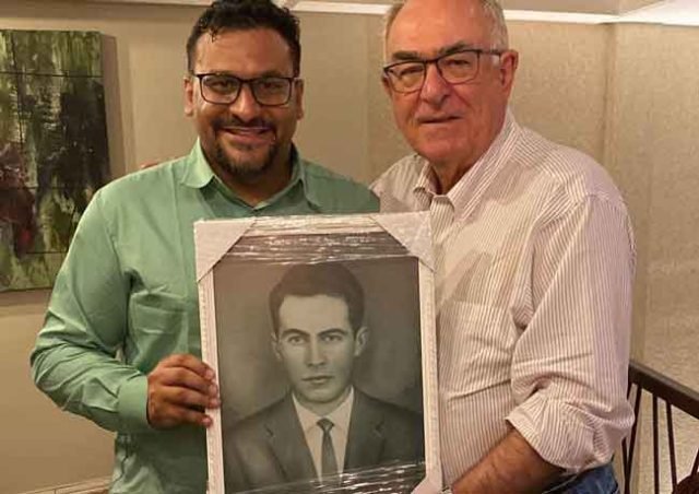 André-entrega-foto-Penido