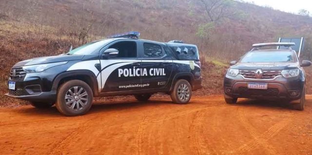 imagem-viaturas-na-mais-pura-poeira