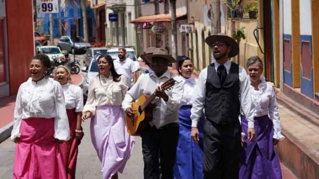 {C7BBB41D-DDED-7E8A-7678-E0BD2CE1BBCB}