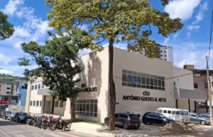 Prefeito de João Monlevade visita obras da UBS e do CEO no bairro José Elói. Estrutura moderna e ampla deve melhorar atendimento à saúde