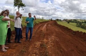 Via de ligação entre os bairros Sion e Tanquinho II é realidade em João Monlevade Via de ligação Sion e Tanquinho II - Sérgio Henrique Acom PMJM