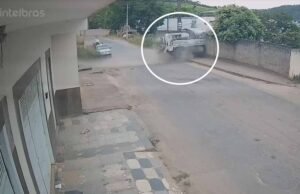 Caminhão perde freios e despenca em ribanceira no interior de Minas, veja vídeo!