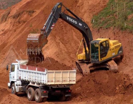 Construtora abre vagas em Itabira, São Gonçalo e Brumadinho para Motorista, Operador, Armador, Carpinteiro, Ajudante e outras funções