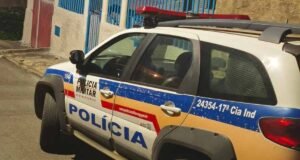 Jovem é preso em praça pública após mandado judicial em Alvinópolis