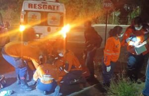 Acidente de moto deixa mulher ferida no bairro José de Alencar em João Monlevade Divulgação / Créditos: Serviço Voluntário de Resgate - (SEVOR)