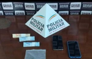 Policiais Militares apreendem drogas durante mandado de busca em Alvinópolis Divulgação: 17ª CIA PM IND - João Monlevade