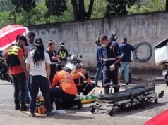 Motociclista de 25 anos fica ferido em acidente na Av. Armando Fajardo, em João Monlevade
