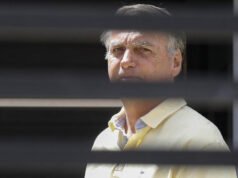 Jair Bolsonaro é preso preventivamente pela Polícia Federal após ordem do ministro Alexandre de Moraes