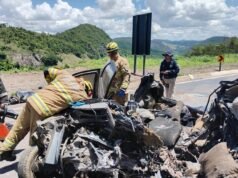 Atualização: Acidente entre carreta e carro deixa uma pessoa morta na BR-381, em Nova Era, veja fotos