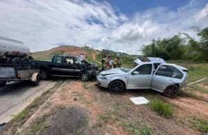 Tragédia na BR-418: colisão deixa três mortos, incluindo duas crianças, em Carlos Chagas