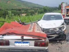 Pai, mãe, avó e tia morrem em acidente na BR-259; criança é resgatada com vida