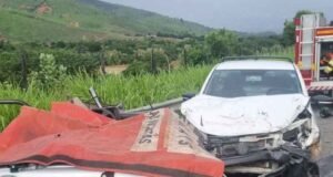 Pai, mãe, avó e tia morrem em acidente na BR-259; criança é resgatada com vida