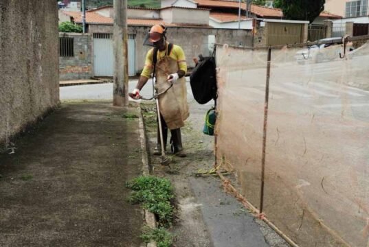 Prefeitura de João Monlevade divulga cronograma de roçagem e limpeza pública para fevereiro