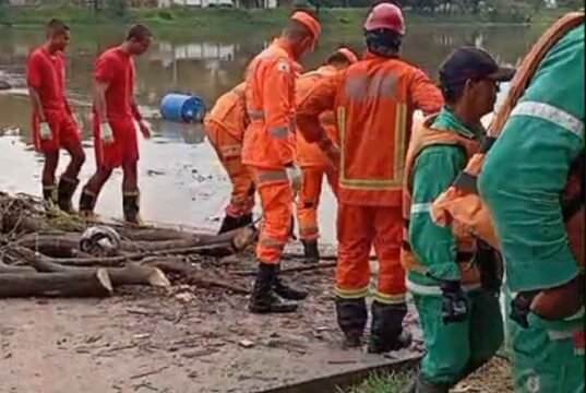 Corpo de idosa é resgatado pelos Bombeiros na Lagoa da Pampulha
