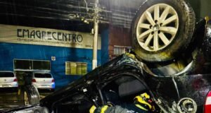 Vídeo; Homem morre após capotamento durante perseguição policial em João Monlevade