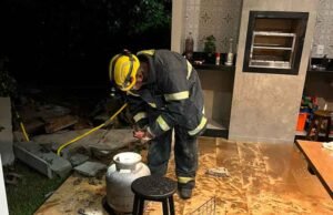 Muro de residência desaba em Rio Piracicaba e mobiliza Corpo de Bombeiros