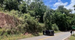 Acidente entre carro e ciclista deixa dois feridos em Rio Piracicaba