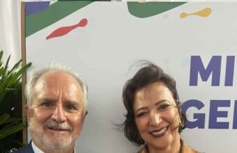 João Monlevade recebe Selo Ouro de Alfabetização do MEC em cerimônia na Esplanada dos Ministérios