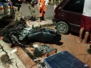 Colisão entre carro e moto em Itabira termina com vítima em parada cardíaca