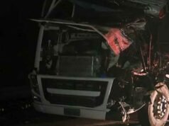 Homem fica preso às ferragens após grave acidente com carreta na BR-381