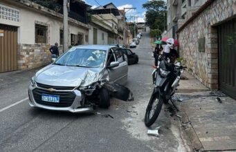 Colisão entre moto e carro deixa homem ferido em João Monlevade