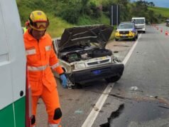 Capotamentos são registrados em dois pontos da BR-381 em Oliveira no mesmo dia