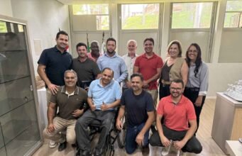 João Monlevade; Prefeito assina ordem de serviço para pavimentação de via estratégica no Jacuí