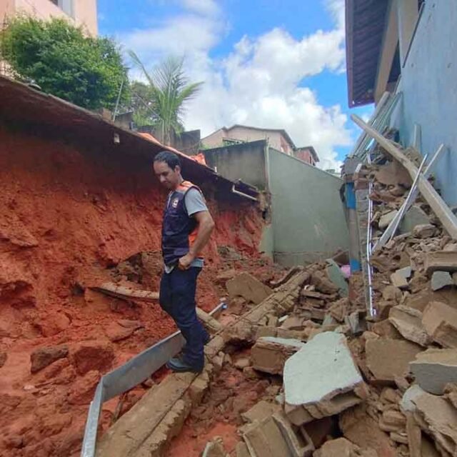 {D1A54EBA-D4B8-8DAD-B82B-BE773DEE7A8C}