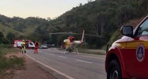 Capotamento na MGC-120 deixa vítimas presas às ferragens em Santa Maria de Itabira