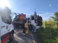 Bombeiros resgatam condutor preso às ferragens em grave acidente em Itabira