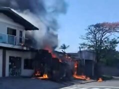 Vídeo; Queda de avião atinge casas e deixa mortos no litoral do RS