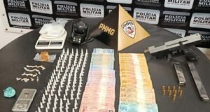 Operação da PM prende quatro suspeitos e apreende drogas e submetralhadora em Barão de Cocais