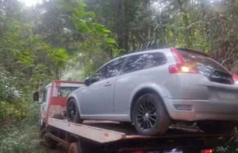 Polícia Militar recupera em São Gonçalo do Rio Abaixo veículo furtado em João Monlevade