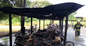 Vídeo: Timóteo; Incêndio destrói cerca de 35 motocicletas no estacionamento da Aperam