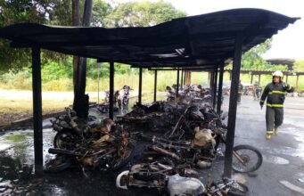 Vídeo: Timóteo; Incêndio destrói cerca de 35 motocicletas no estacionamento da Aperam